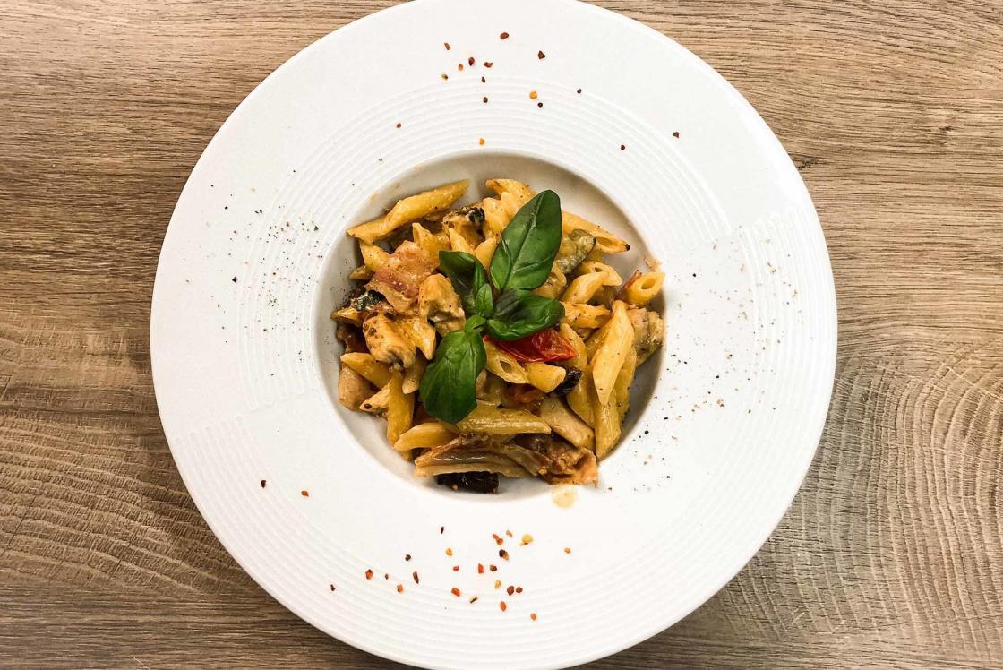 pasta sa piletinom i povrćem
