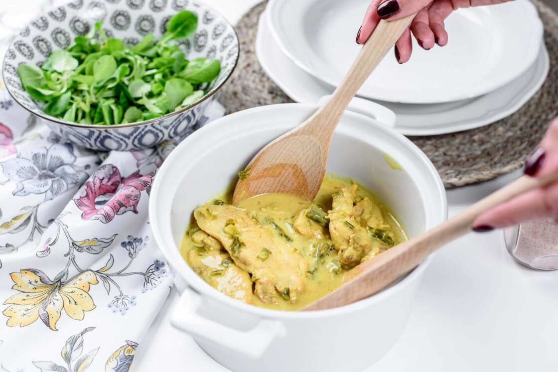 spargle, klub zdravih navika, spargle klub zdravih navika, kzn, spargle kzn, piletina sa sparglama, piletina u kari sosu, thai piletina, piletina na thai nacin, thai kari piletina, iceberg salat centar